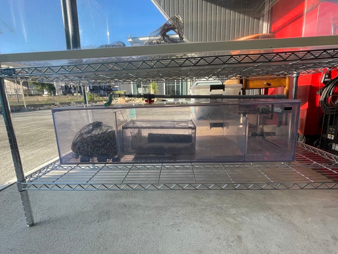 福岡県糸島市 引取限定 150×60×60中古アクリル水槽 濾過槽付き 1500