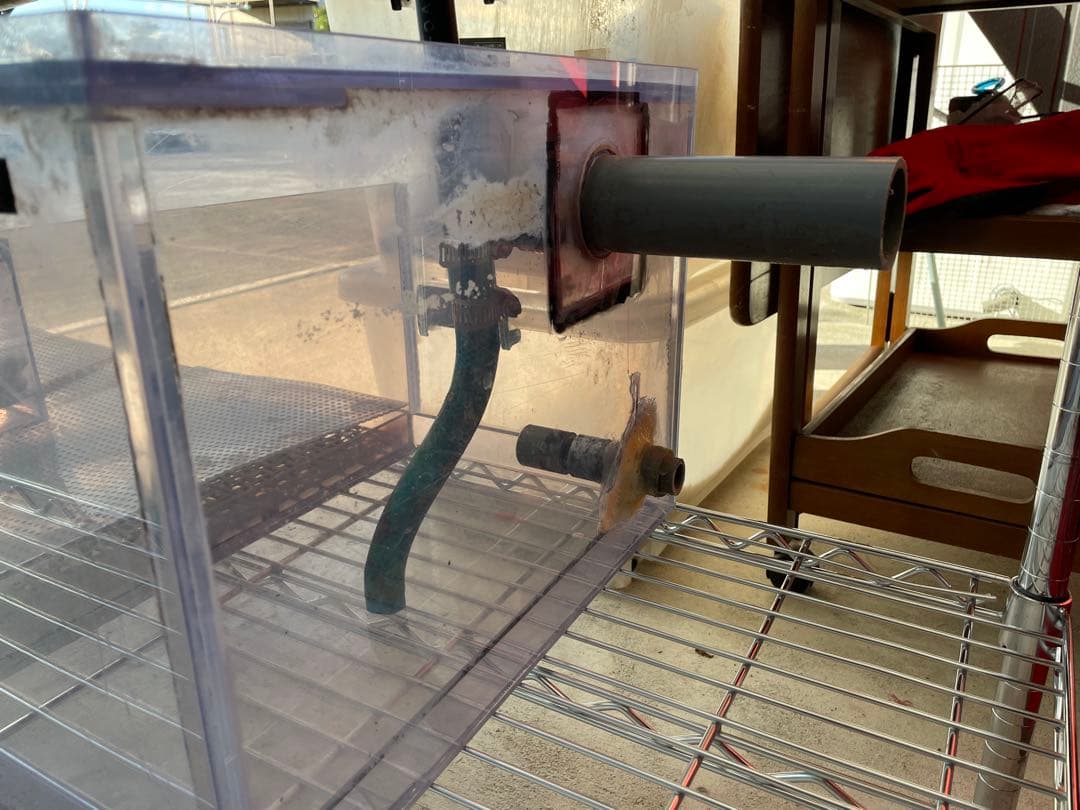 福岡県糸島市 引取限定 150×60×60中古アクリル水槽 濾過槽付き 1500