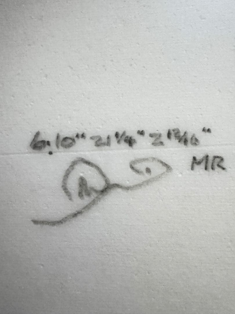 DMSサーフボードアーモンドモデル　EPS使用