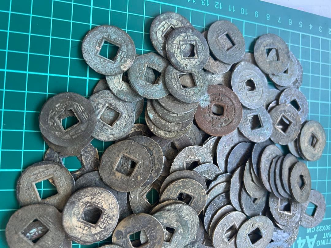 穴銭　朝鮮　常平通宝当五 100枚ロットとオマケ