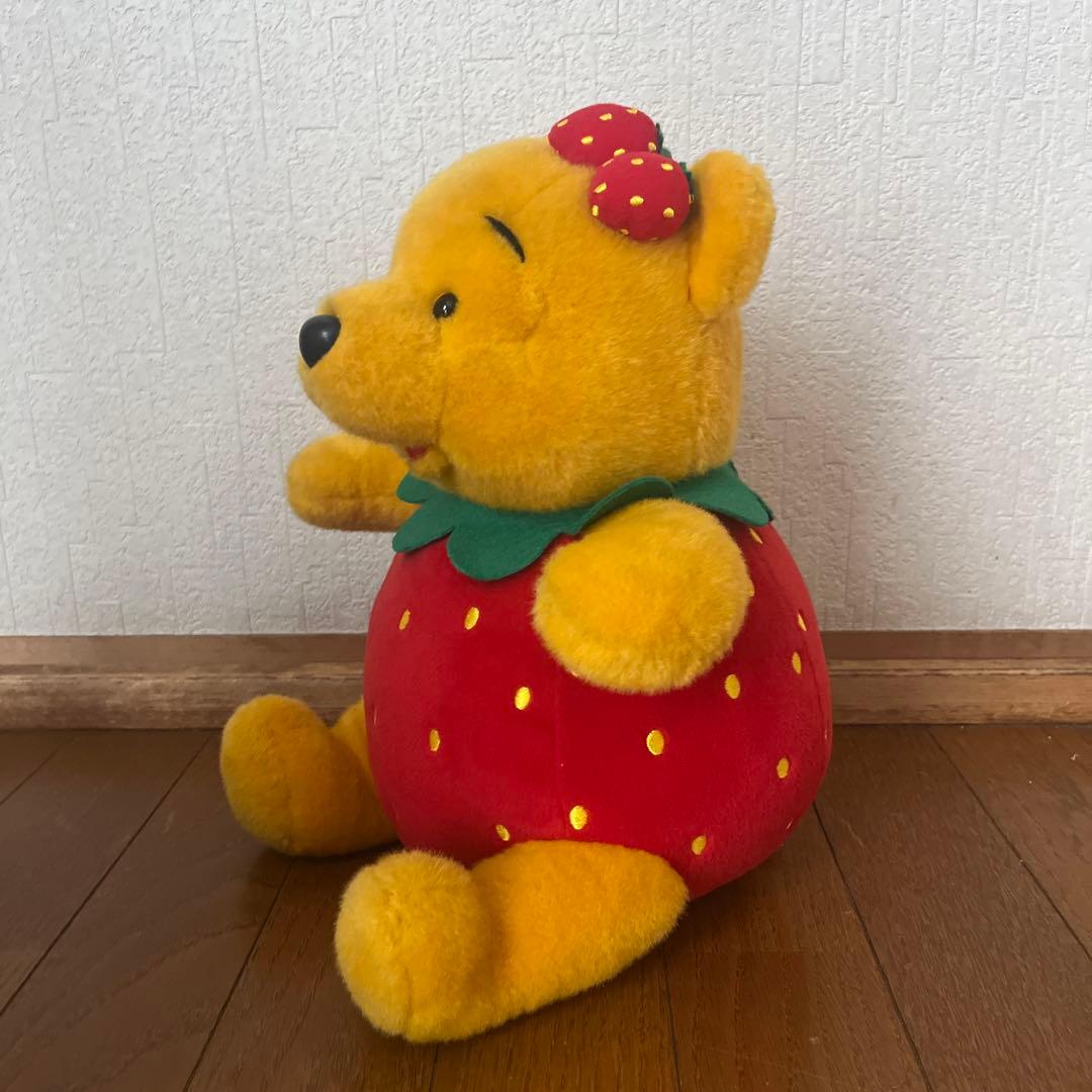 希少！レトロ　プーさん　ぬいぐるみ　いちご