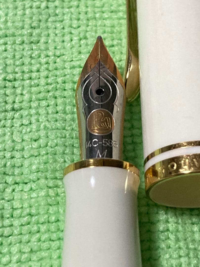 ペリカン万年筆 M400 ホワイトトータス M 中字