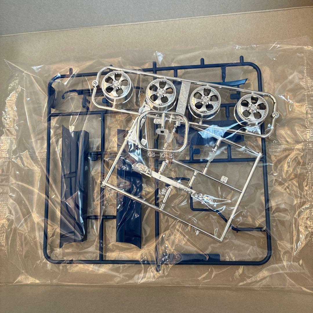 青島ODYSSEY RA6 VIPアメリカン1/24絶版