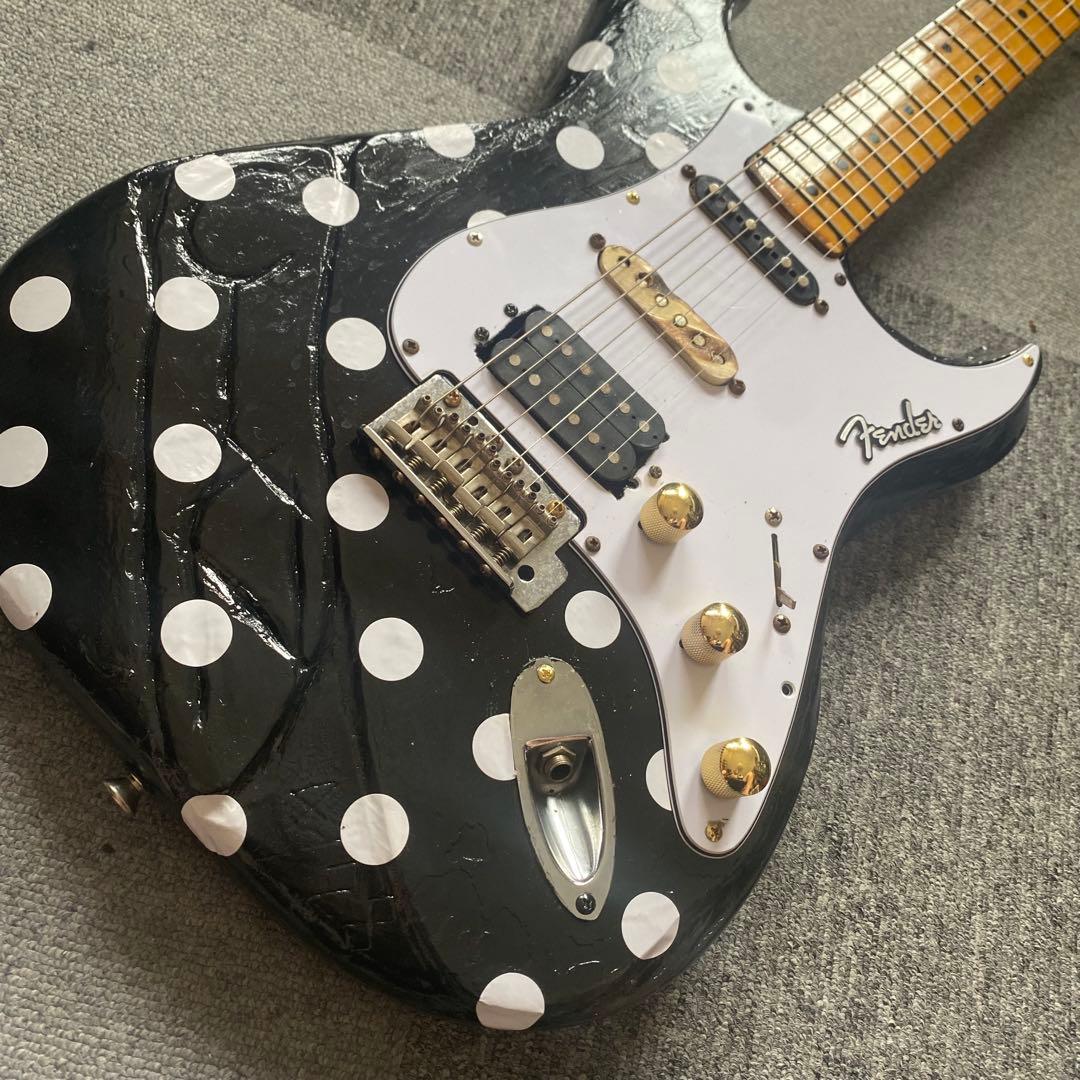 スクワイヤー By Fender ストラトキャスター ドット柄 バディガイカラー