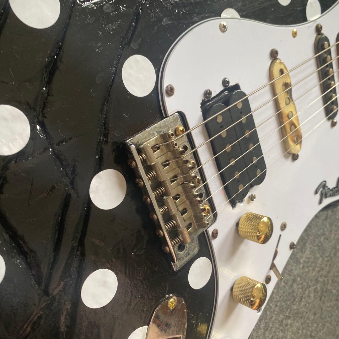 スクワイヤー By Fender ストラトキャスター ドット柄 バディガイカラー