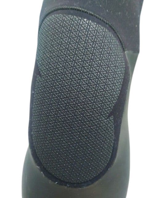 ウェットスーツエアネッスル裏起毛3mm。totascorporation