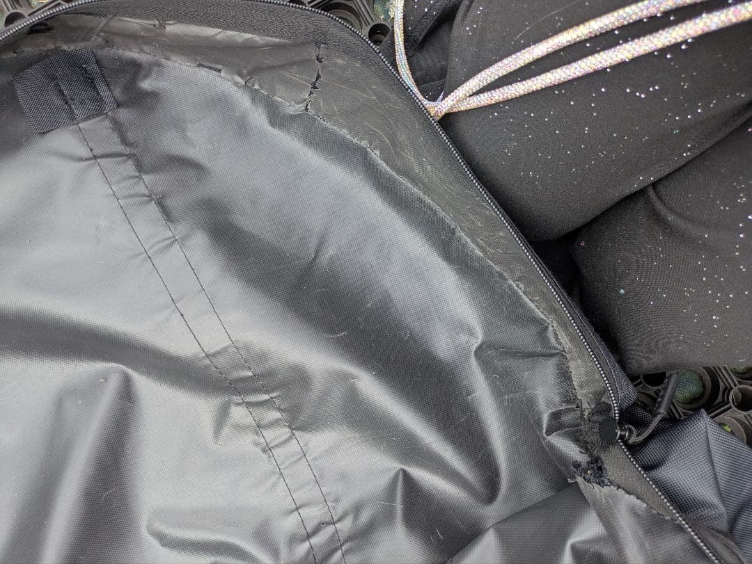 カースル　キューブ型テントMOGICS カーサイドテント 黒　直接受け渡し限定