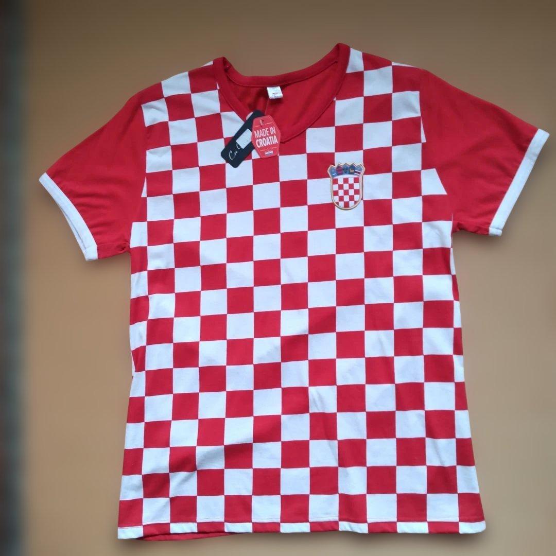モドリッチ　クロアチア代表 シャツ　タグ付き　クロアチア製