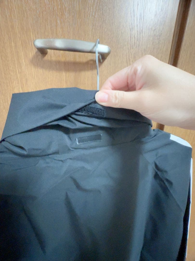 【美品/新品 未使用】adidas ブラック ウィンドブレーカー