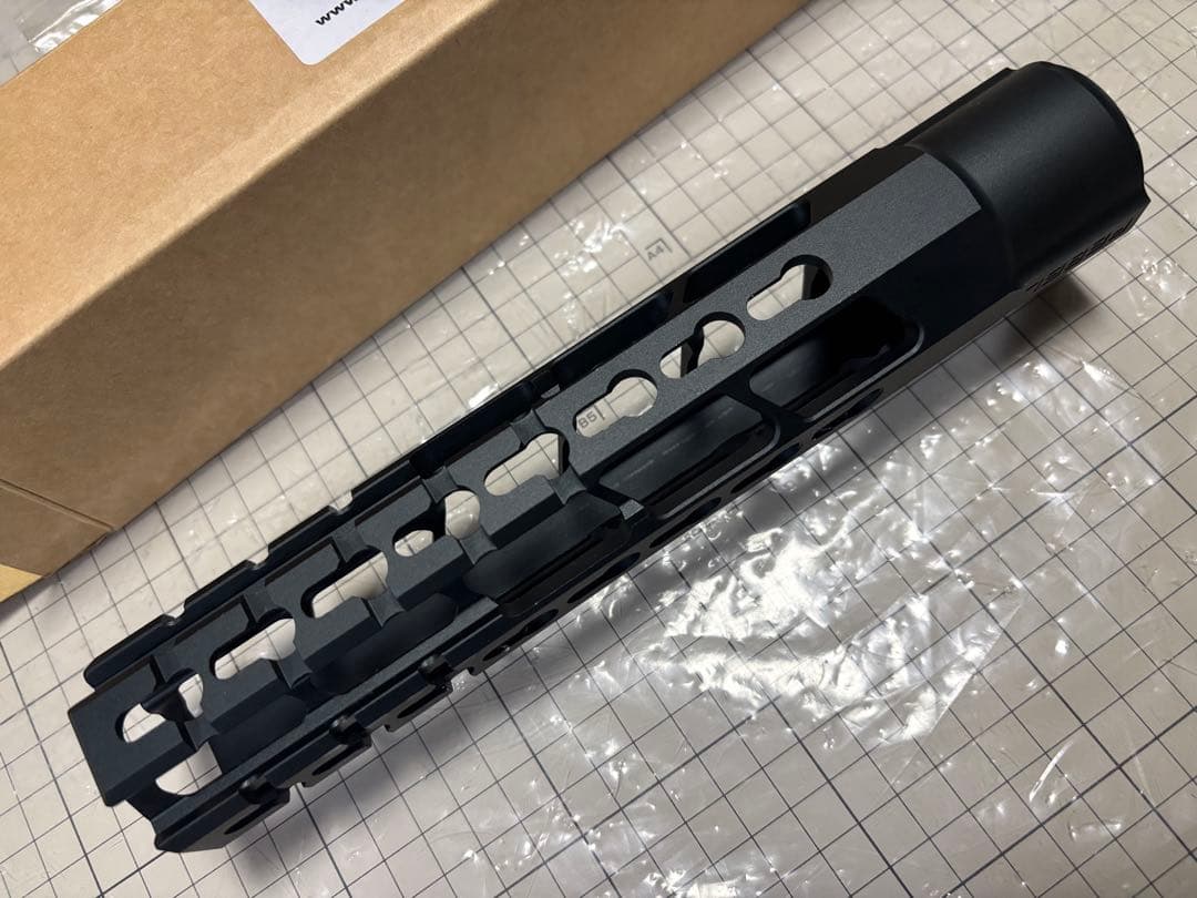 IRON AIRSOFT REBEL ARMS ハンドガード PTW トレポン