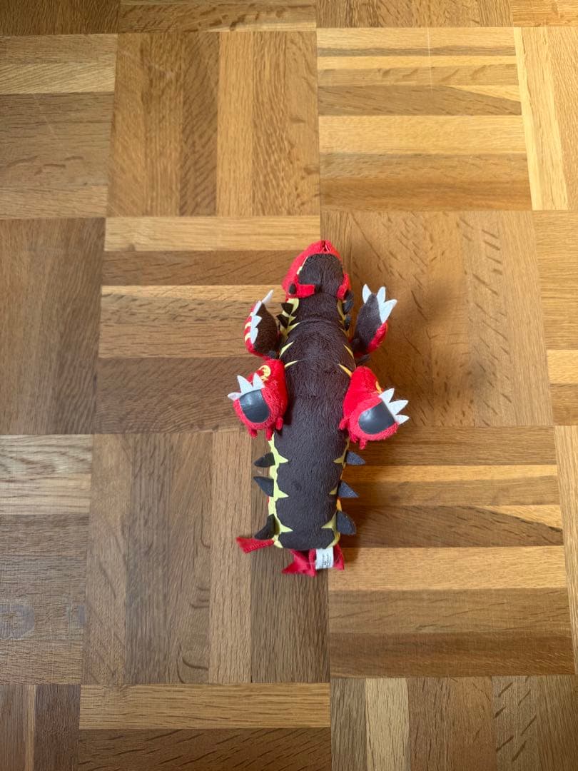 激レアメガリザードン ぬいぐるみ 赤黒