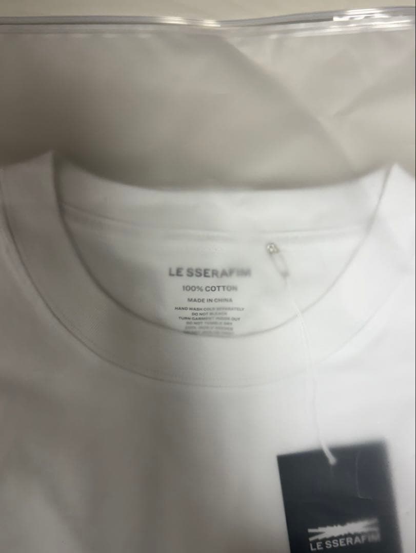 LE SSERAFIM トマトTシャツ カズハ