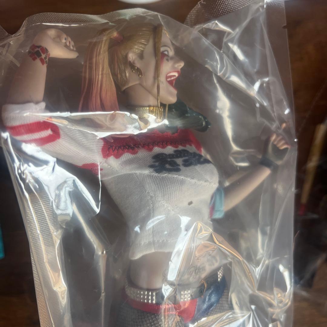 30cm ハーレイクイン 1/6 バットマン スーサイド スクワッド　フィギュア