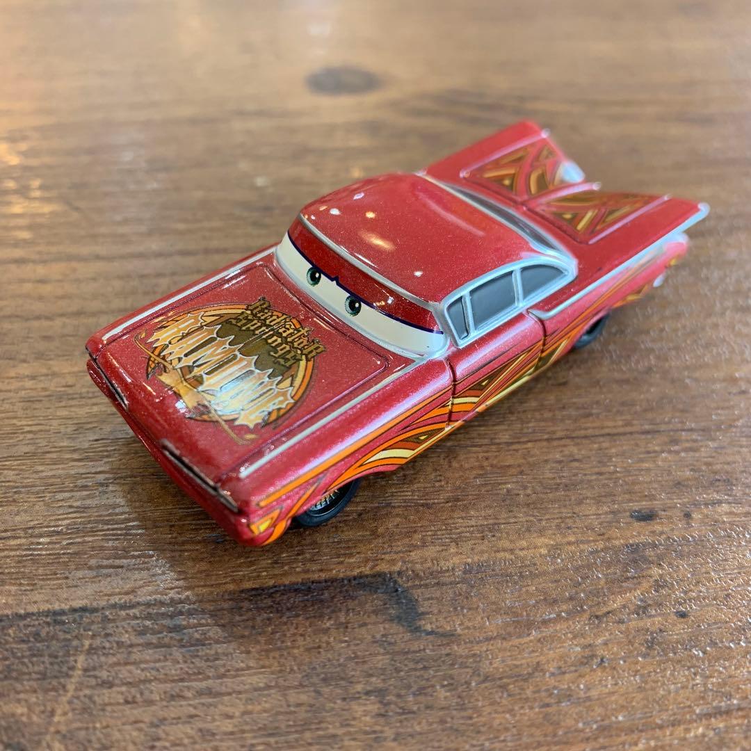 カーズ　トミカ　dカプセル　4種　開封済み　美品　4種