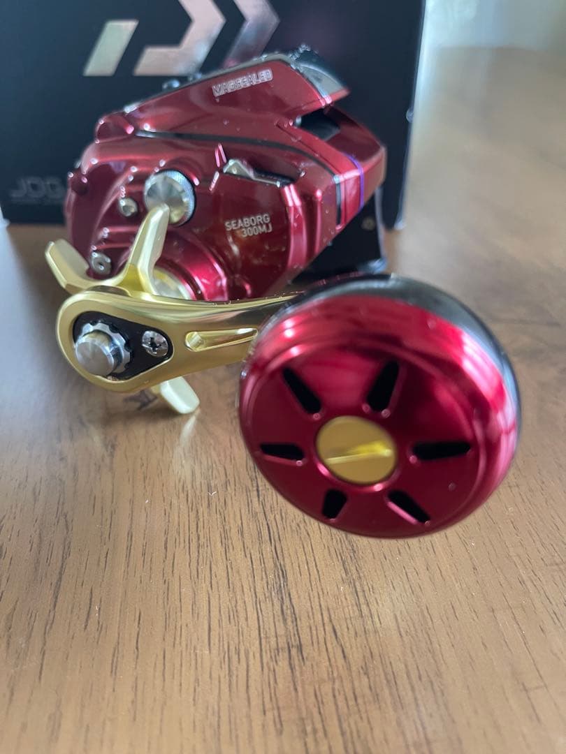 [超美品]DAIWA SEABORG 300MJ 電動リール