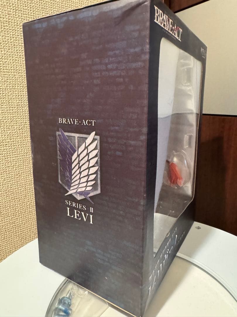 進撃の巨人　1/8 リヴァイ　（お掃除版）BRAVE-ACT 千値練　フィギュア