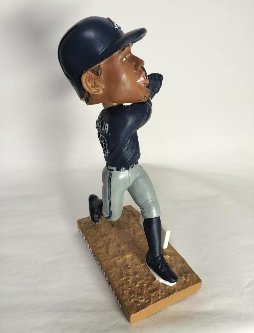 ロナルド・アクーニャ・ジュニア／”新人王” ボブルヘッド人形 (ブレーブス)