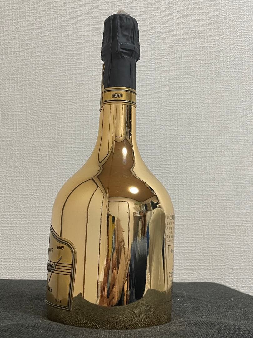 【特価】シャンパン　シャルル ド カザノーヴ ストラディバリ ウス　2009年