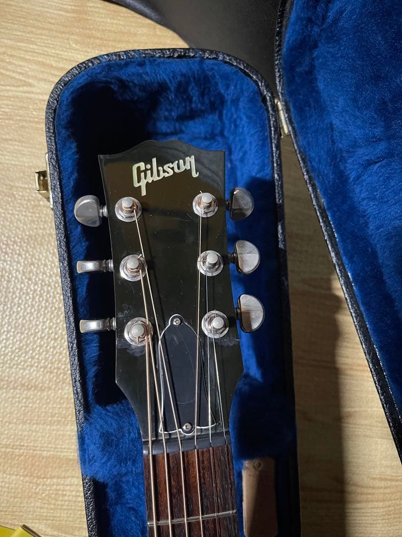 GIBSON J-45 standard 2013年製
