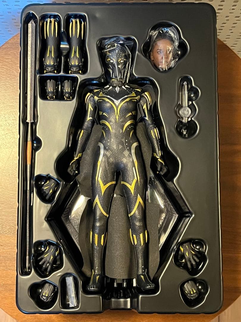 HOTTOYS ホットトイズ　ブラックパンサー　シュリ　ワカンダフォーエバー