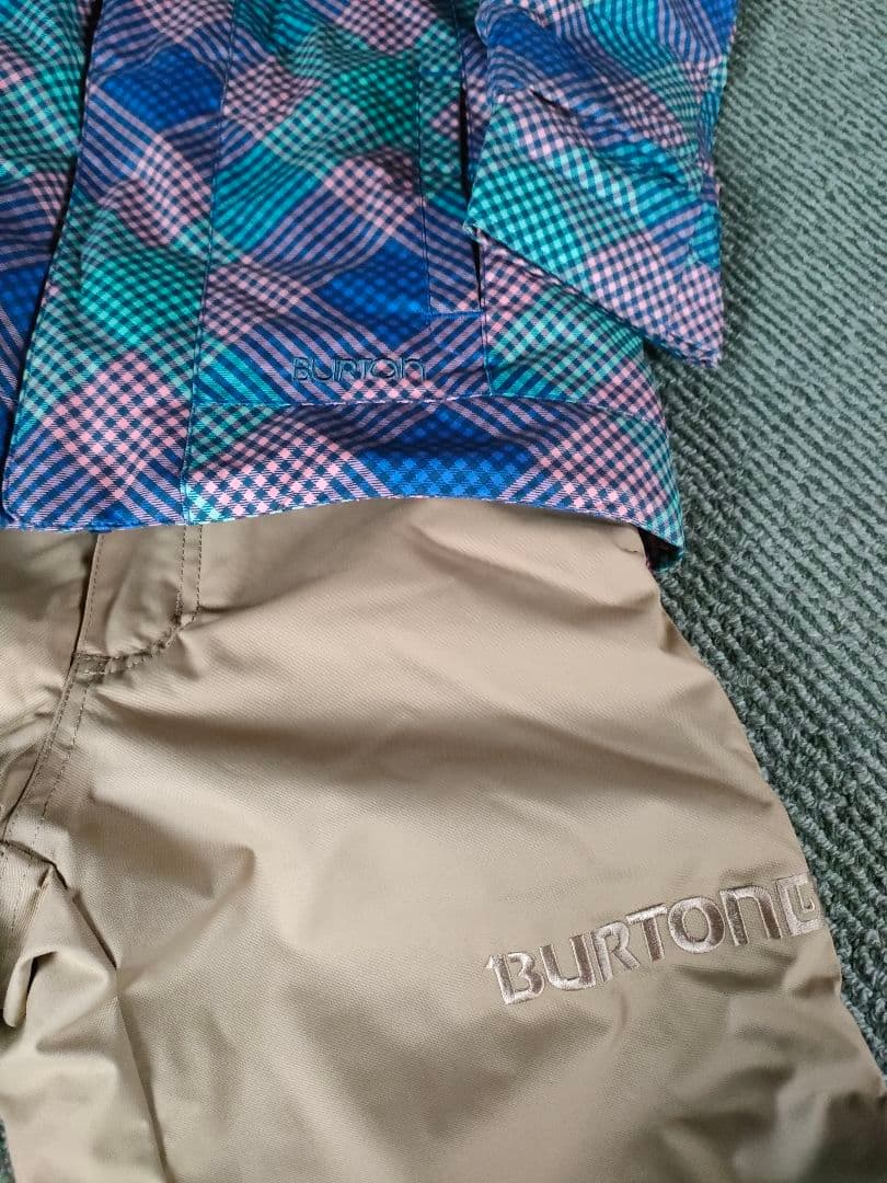 BURTON子ども用フード付きスキーウェア