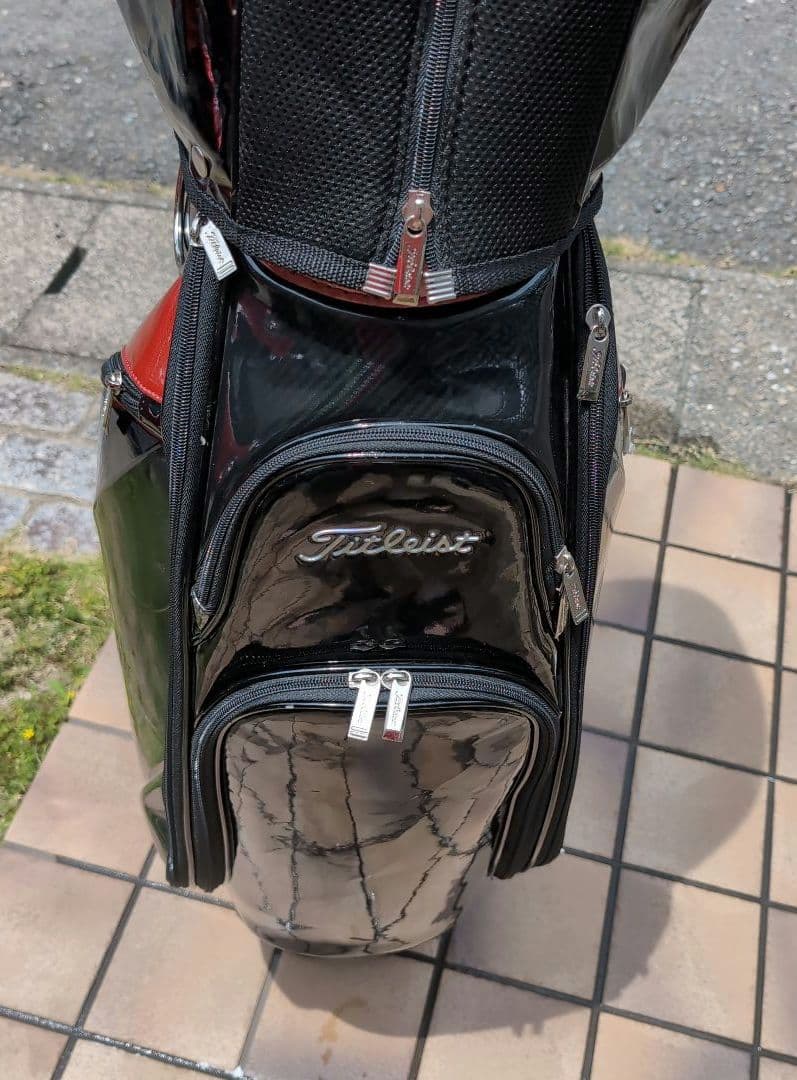 タイトリスト　キャディバッグ　エナメル