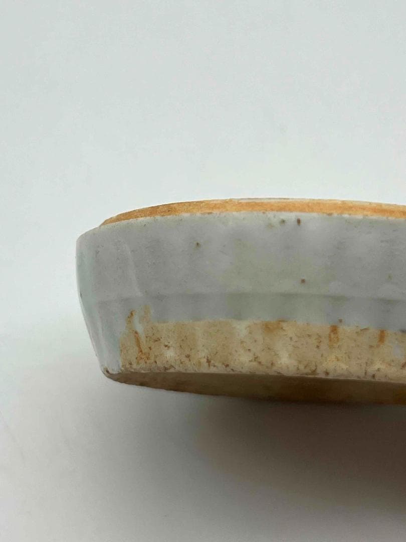 宋時代　青瓷 牡丹花卉紋香盒 粉盒 茶入　茶道具　影青 唐物古賞物(F-108)