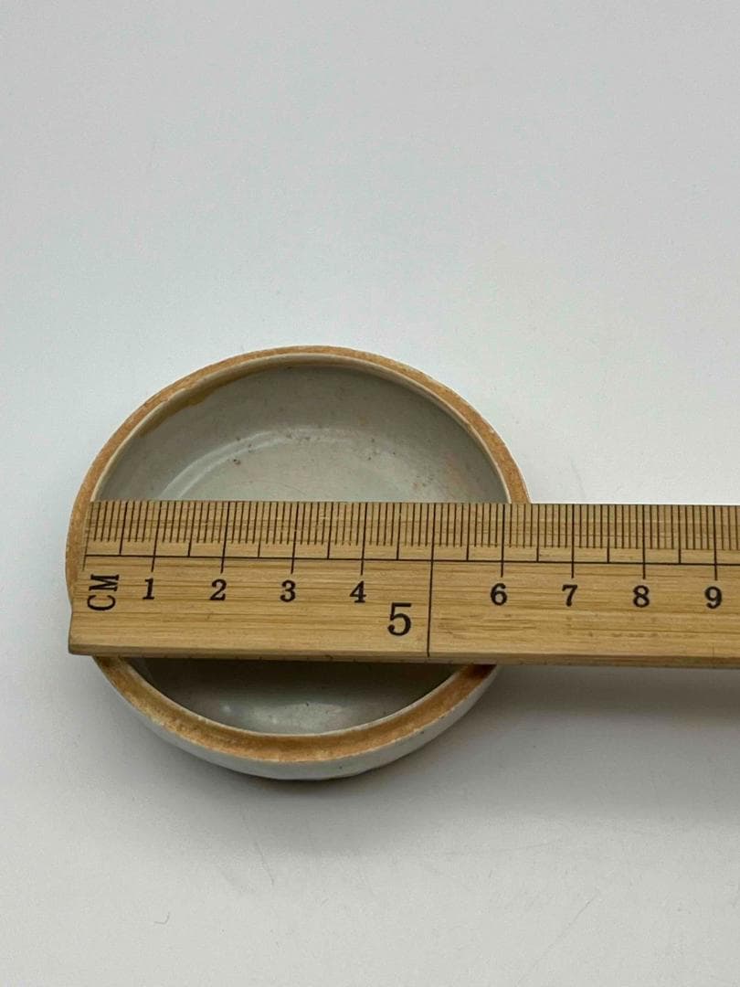 宋時代　青瓷 牡丹花卉紋香盒 粉盒 茶入　茶道具　影青 唐物古賞物(F-108)