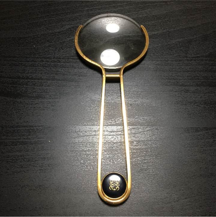 美品 高級ブランド LOEWE ロエベ 拡大鏡 約7万円 紺色