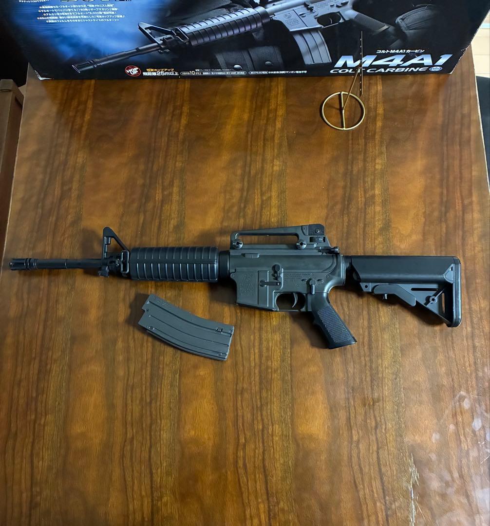美品　東京マルイ　カスタム品　M4A1 電動ガン　金属ピニオンギア　初速アップ品