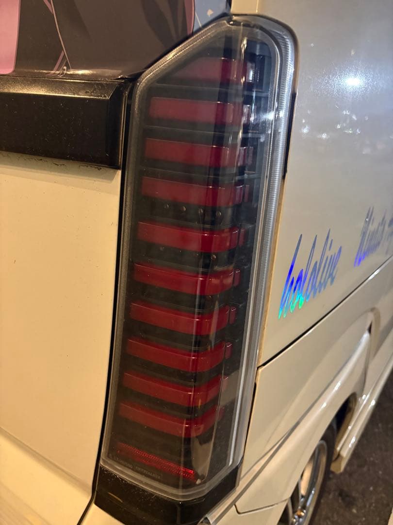 エヌボックスクリスタルアイテールライト