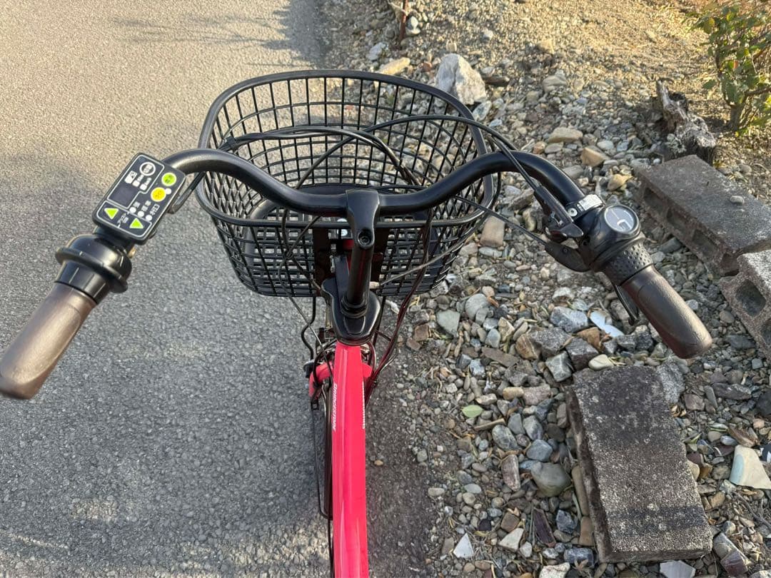 電動アシスト自転車 ピンク 前バスケット付き
