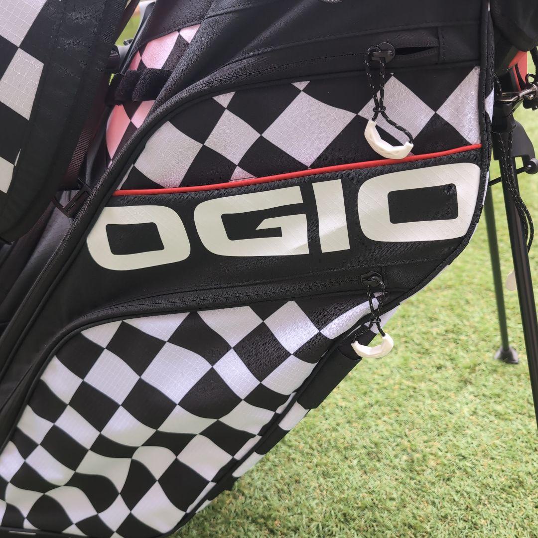 【4月購入美品】OGIO 24 チェッカーフラッグ スタンド式キャディバッグ