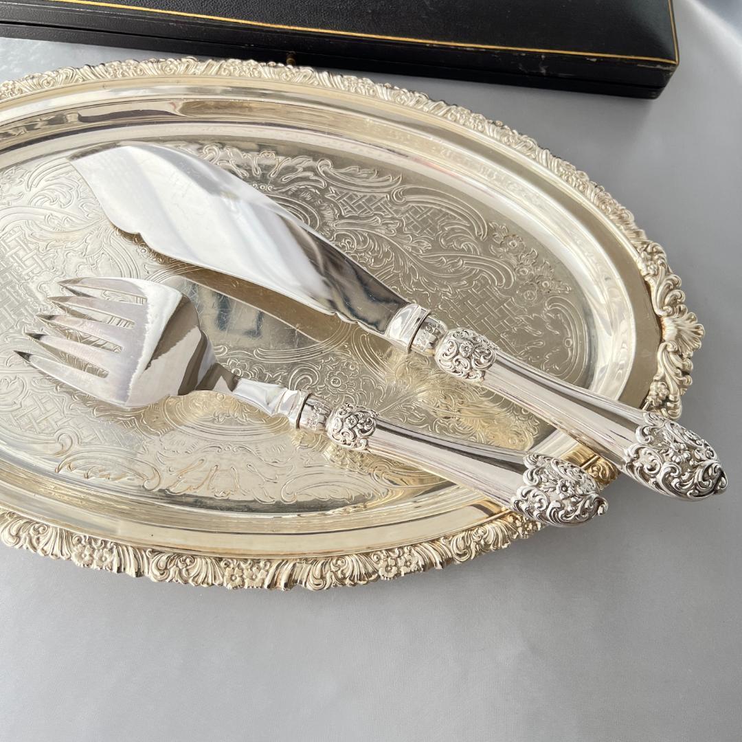 【CBS】 ビクトリアンのサーバー ペア【シルバープレート】 ケース