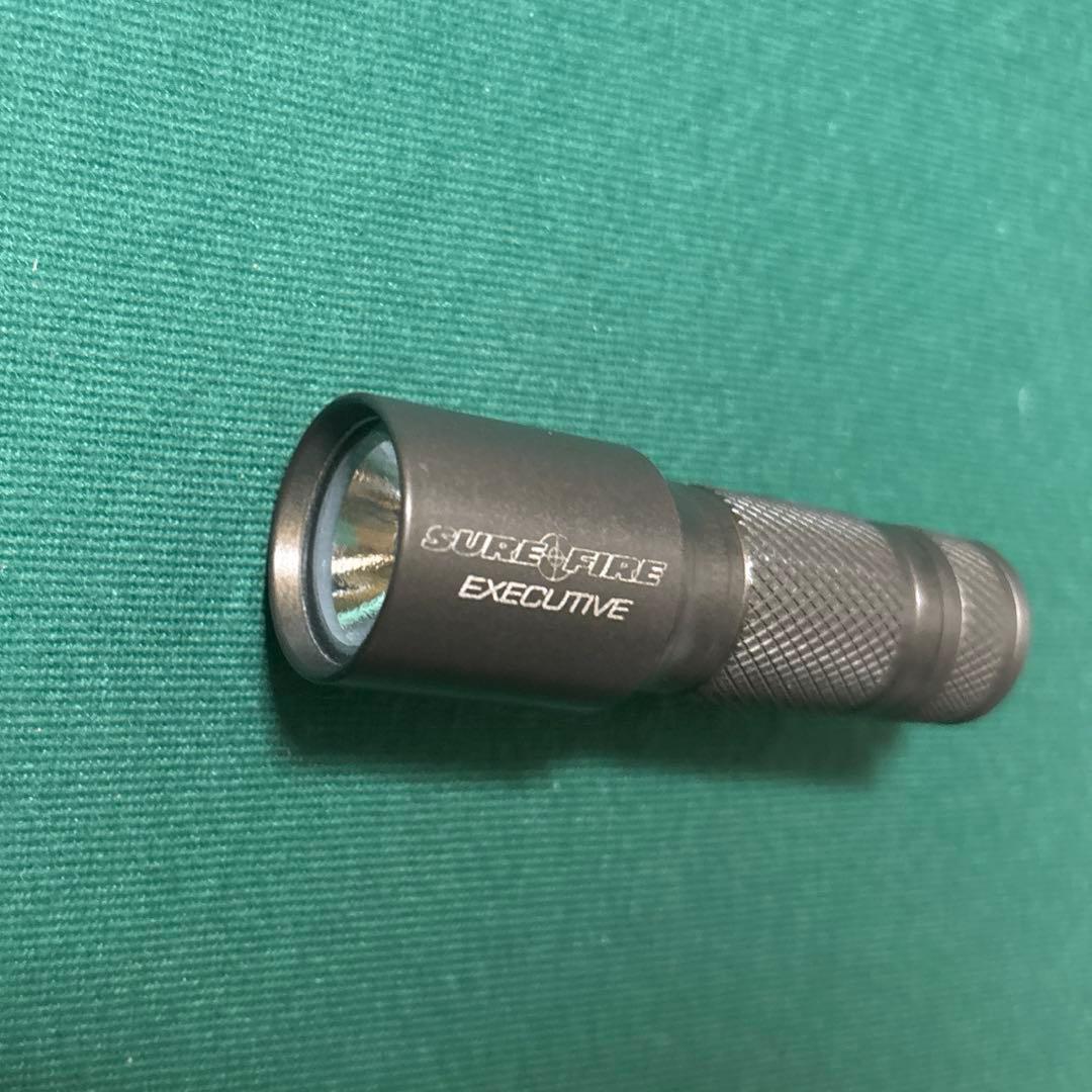 SUREFIRE E1 Executive HAカラー