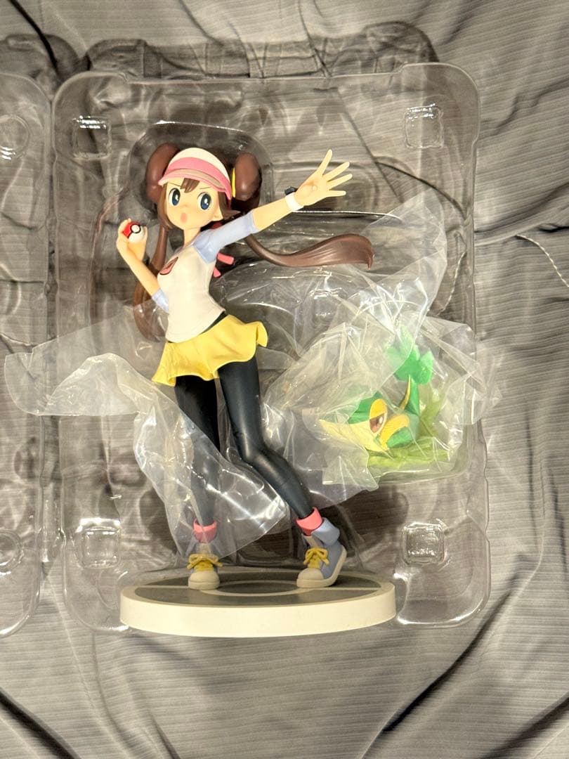 ポケットモンスター　メイ　with ツタージャ　コトブキヤ　ARTFX J