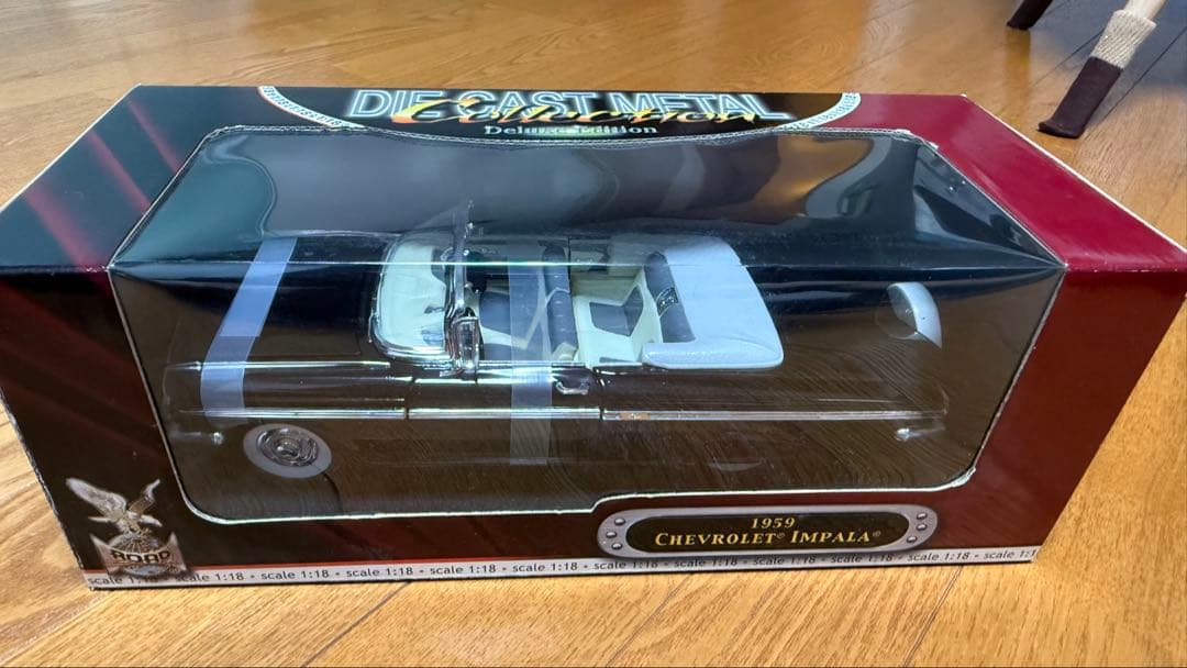 1/18スケール　ミニカー シボレー・インパラ/プリムス 箱入り2台セット