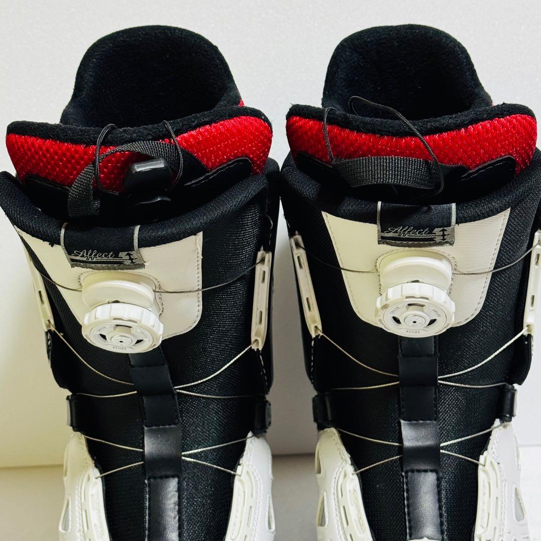 27cm スノーボードブーツ 黒/赤/白初心者BoAダイヤル式簡単27センチ
