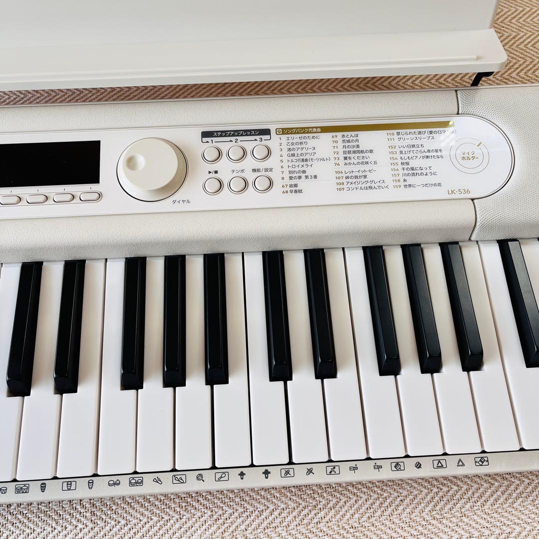 数回使用のみ カシオ 光ナビゲーションキーボード LK-536
