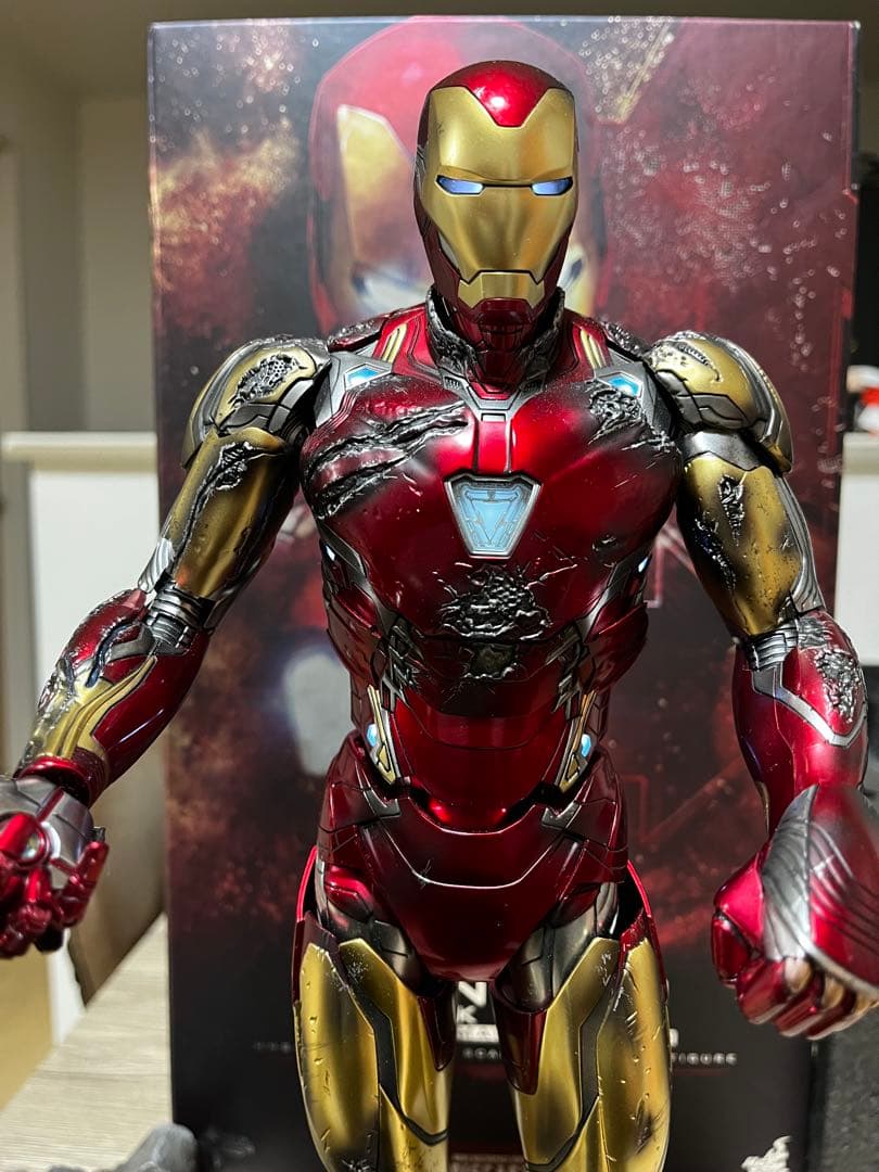 ホットトイズ アイアンマン MARK LXXXV バトルダメージ版