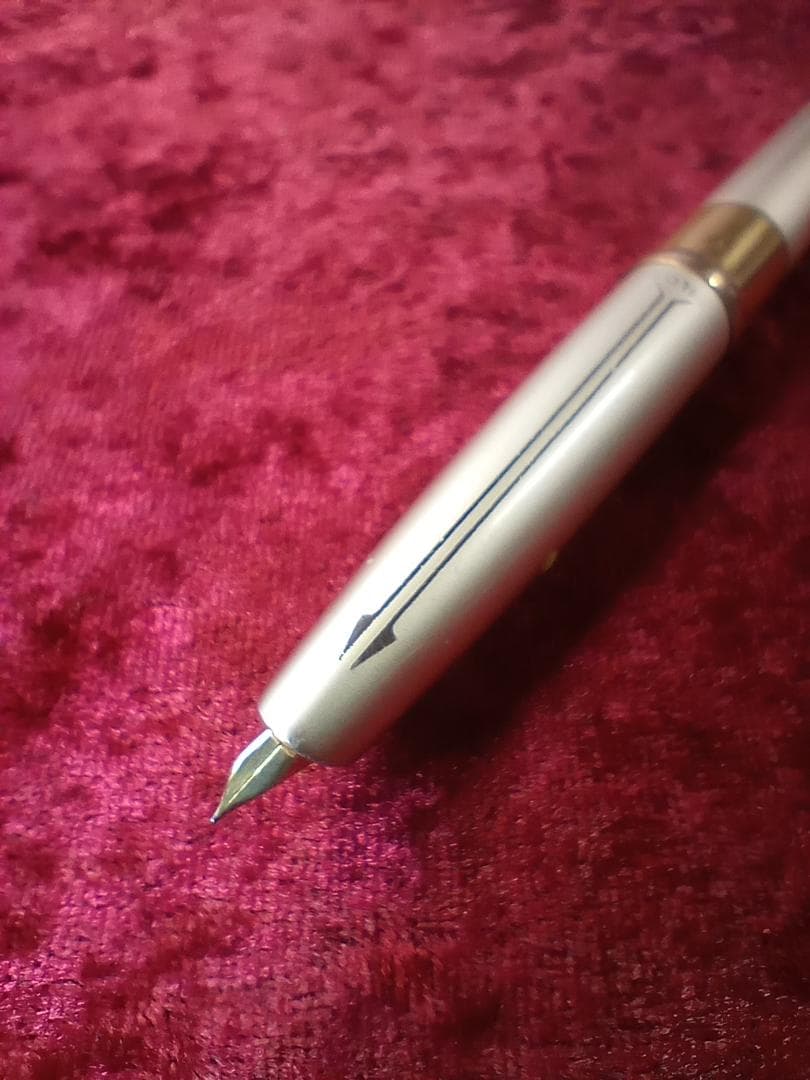 PILOT パイロット 万年筆 初代 キャップレス【C-600MW】