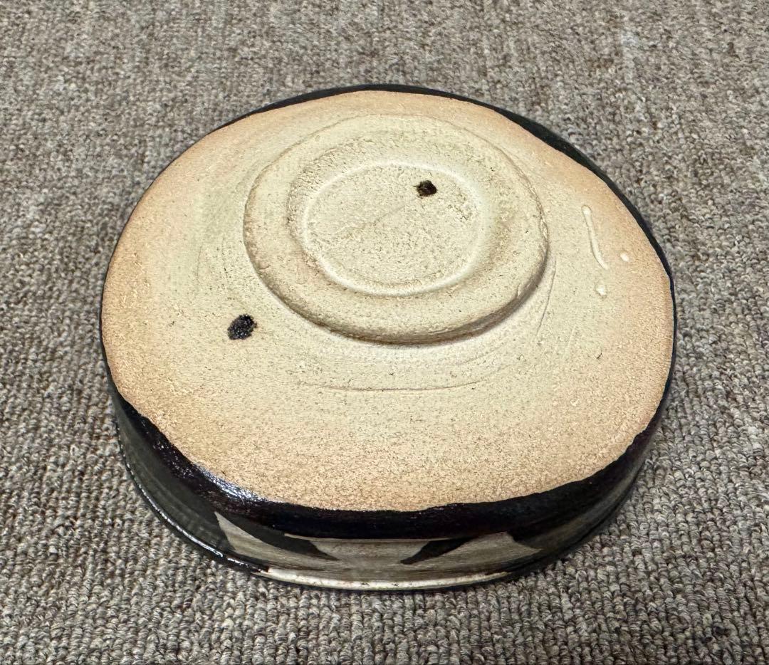 黒織部 クルス紋 茶碗 バチカン帝国の土 川本了生 造