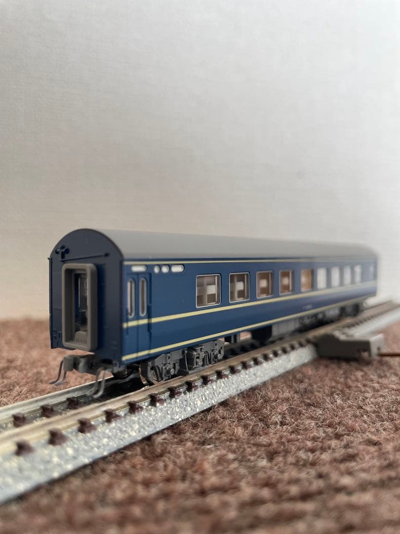 EF５８機関車　20系寝台客車増結　KATO。