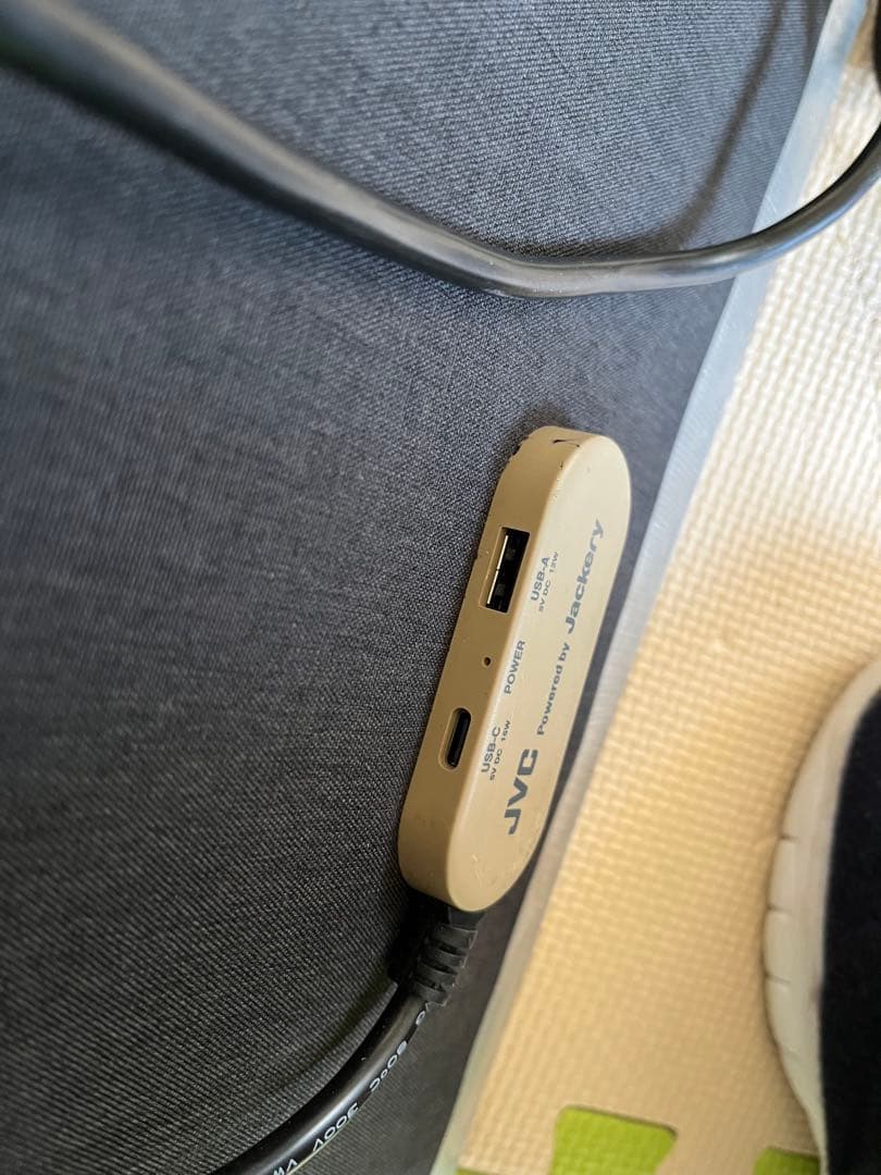 JVC Powered by Jackery ポータブルソーラーパネル