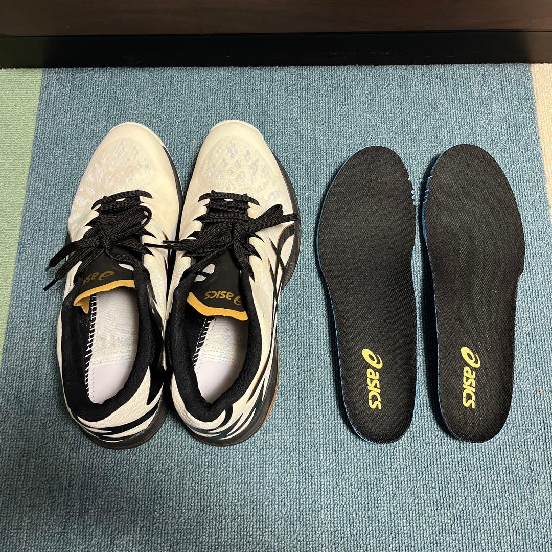 asics バレーボールシューズ　V-SWIFT FF2 25.5