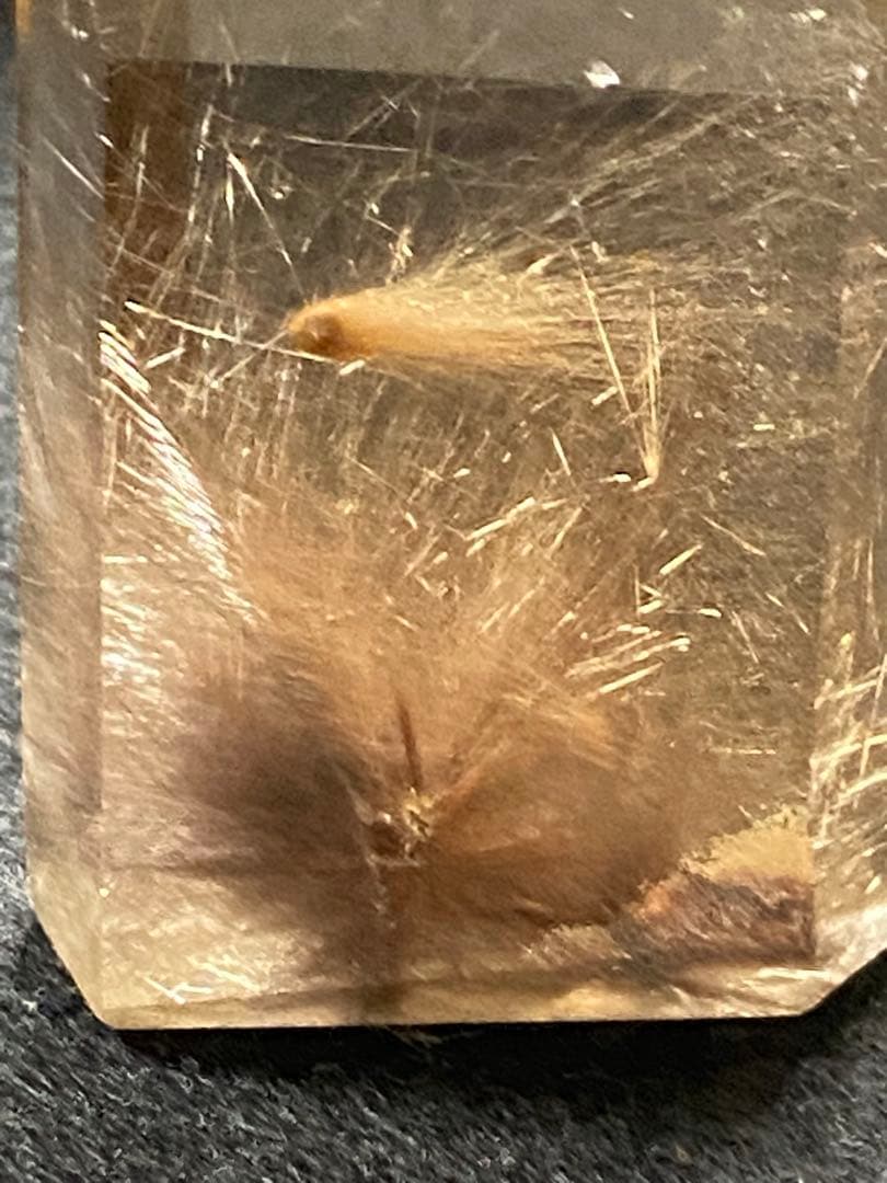 スモーキールチルクォーツ　ポイント