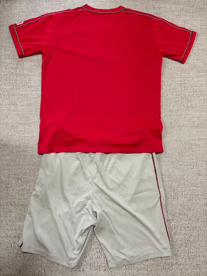 ユニクロ　フェデラー　2019上海マスターズ着用ウェア