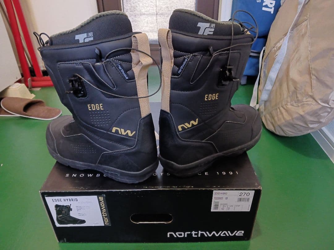 美品　24-25 ノースウェーブ　EDGE HYBRID 27cm グラトリ