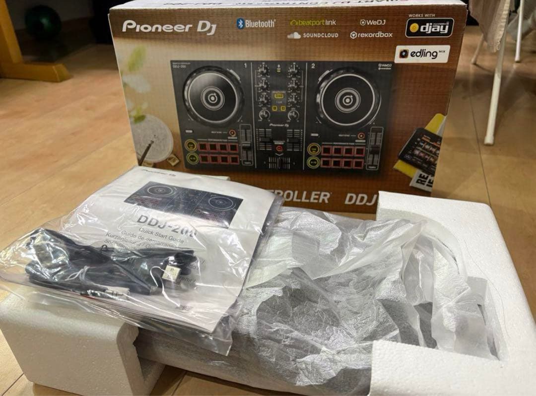 初心者に最適！Pioneer DDJ-200【Bluetooth対応付属品完備】