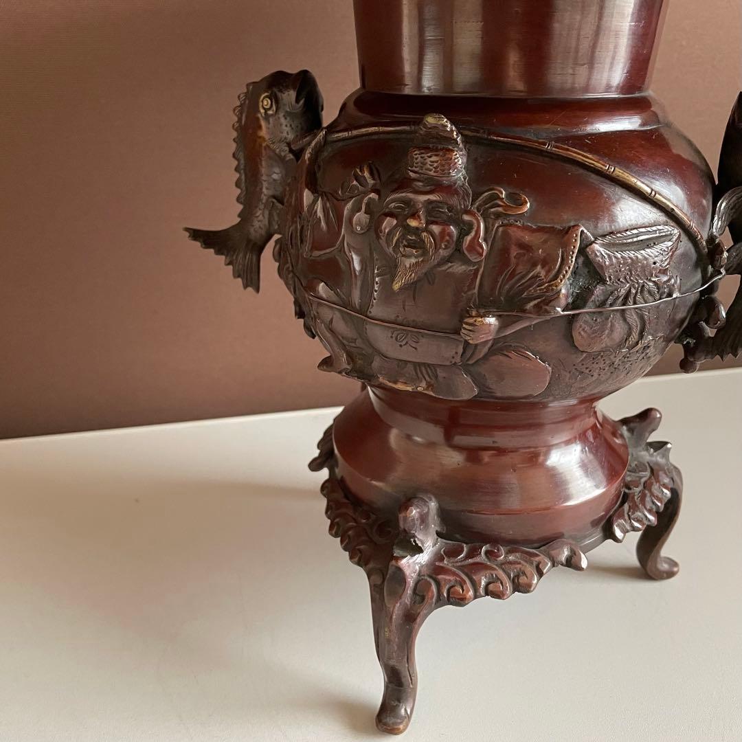 シ*イ様 銅花器 薄端 金工師 五郎三郎 恵比寿文 鯛彫双耳 三足 重さ3.6k